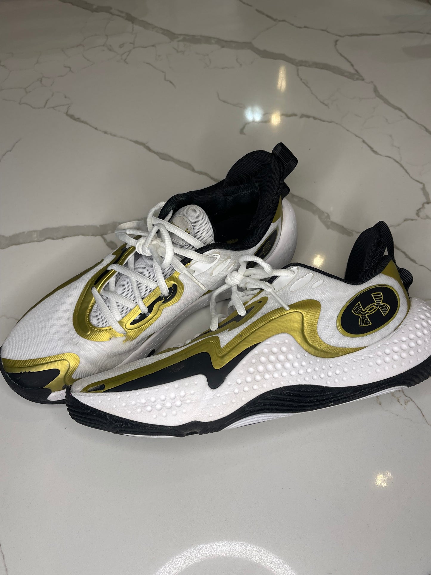 Shoes - Gold/White/Black